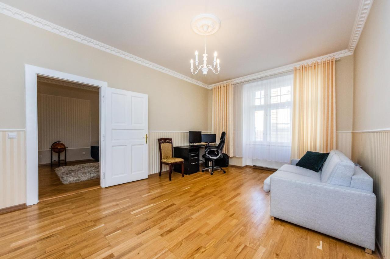 프라하 Prostorny Tripokojovy Apartman U Nabrezi Vltavy 아파트 외부 사진